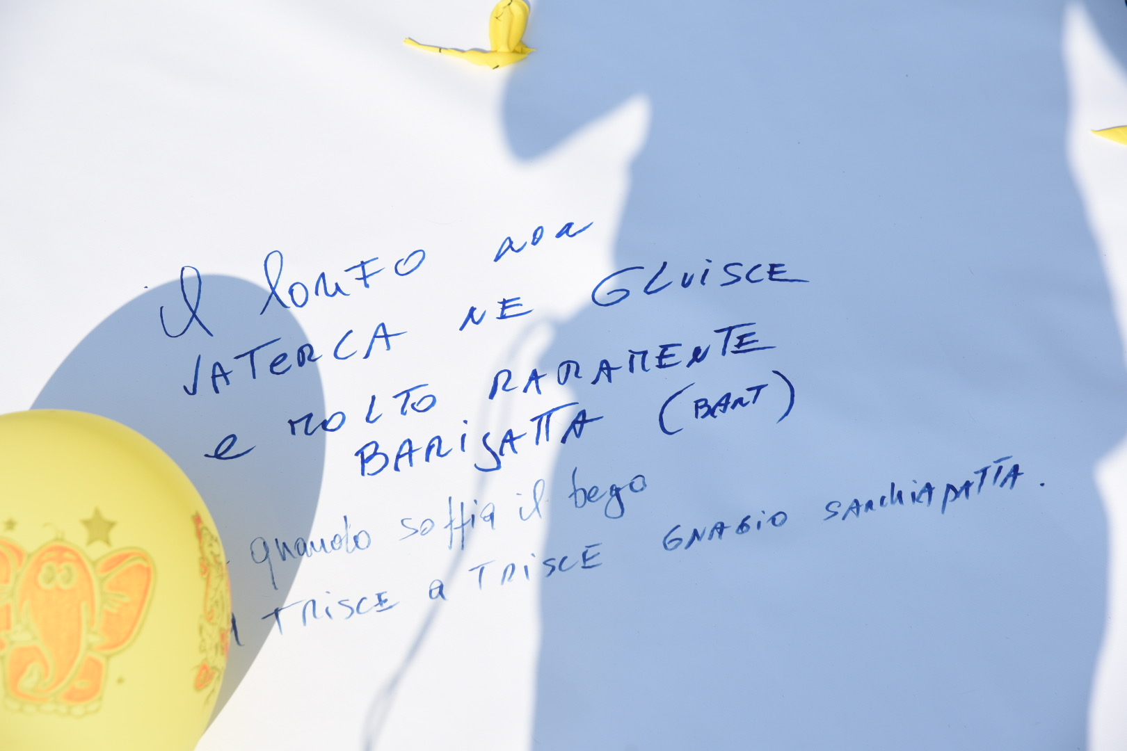 Lettere in viaggio:quando la poesia sbarca (e sbanca) al pontile di Ostia